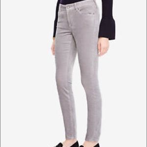 *SOLD* Ann Taylor Curvy Jeans